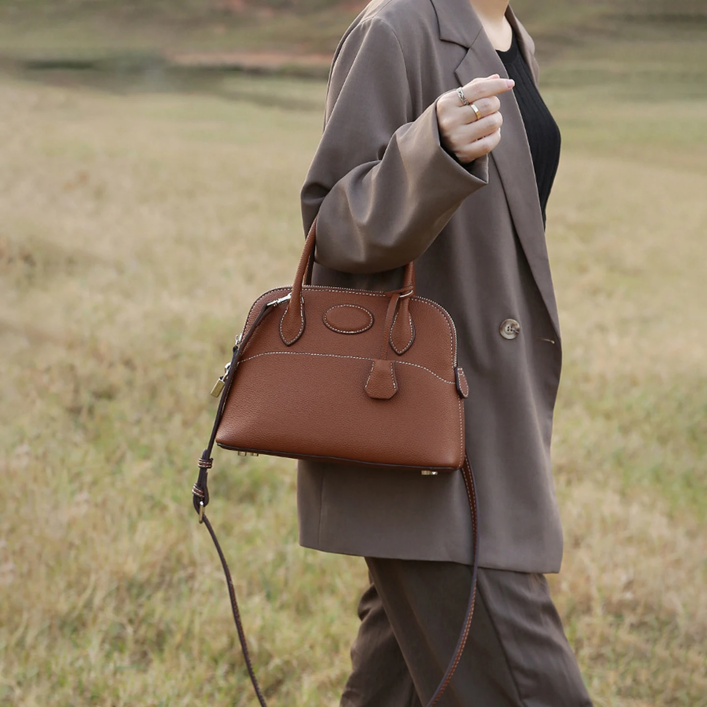 Women'S Accessories Handbags - 신상품 여성용 PU 조개 모양 핸드백